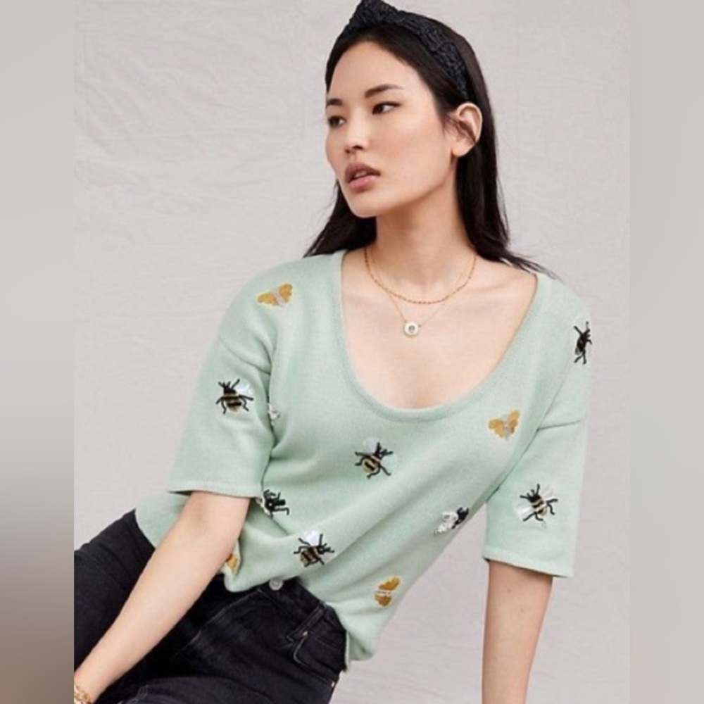 Anthropologie Sweater Embroidered Bee Mine 100% cotton